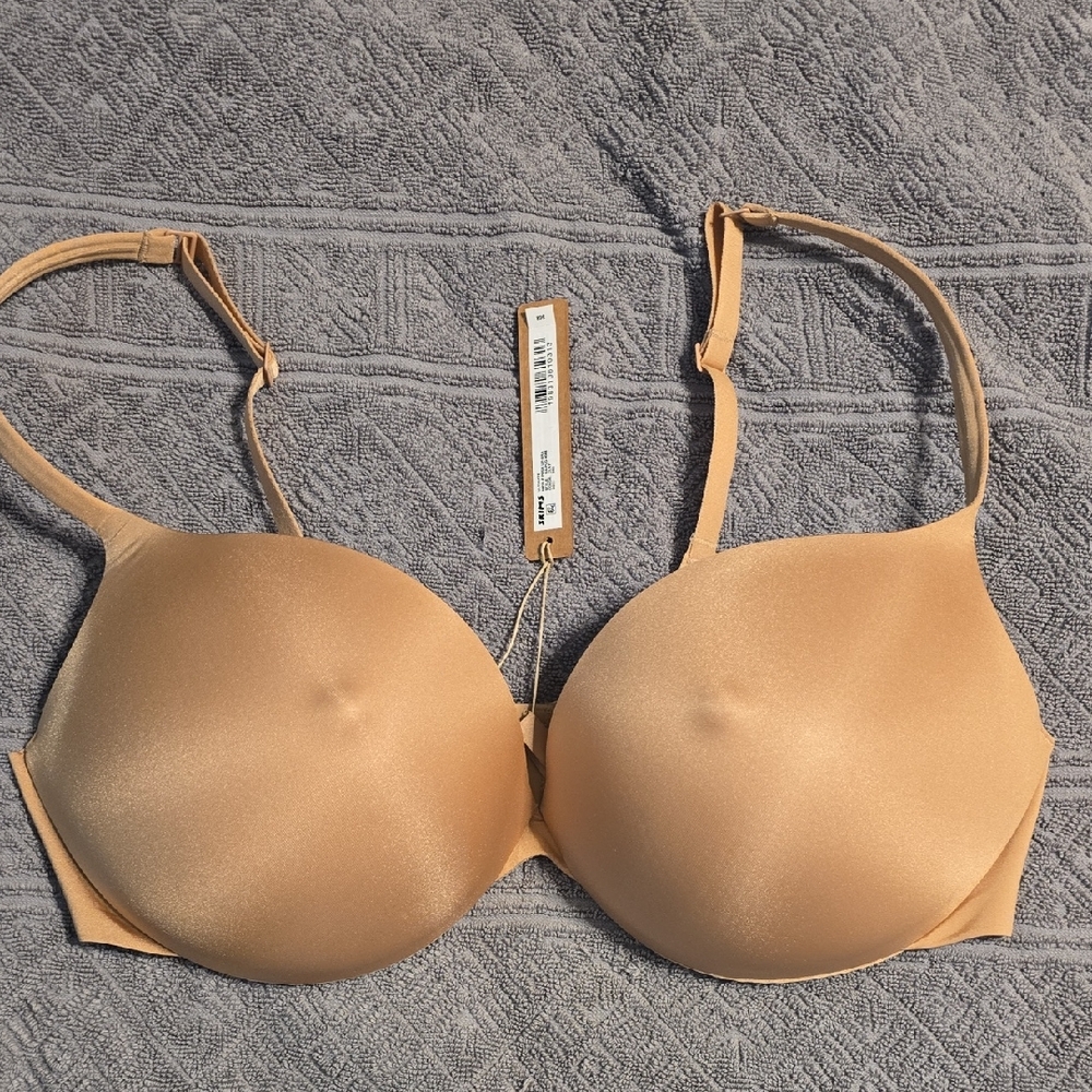 SKIMS Tan Seamless Bra with Underwire Support